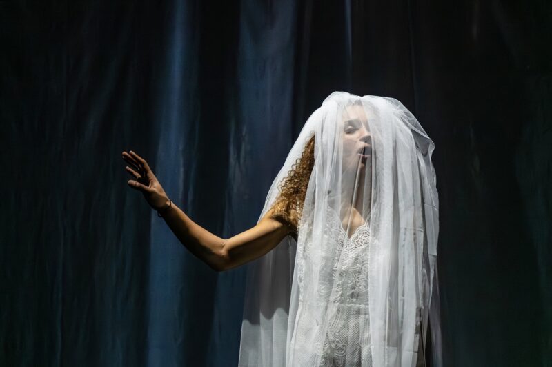 LA BONNE AME DU SE-TCHOUAN de Nora Granovsky / cie BVZK au Théâtre du Nord à Lille le 19 janvier 2026 - Photographie © Frédéric Iovino