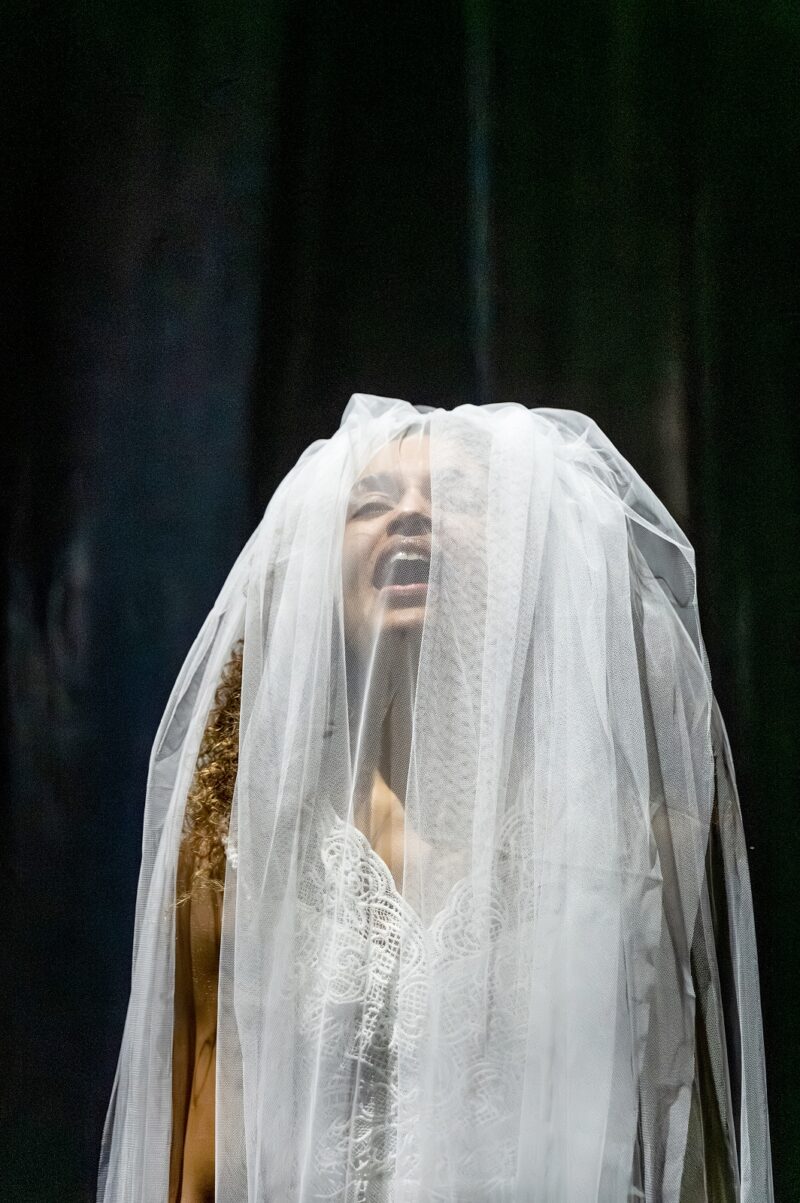 LA BONNE AME DU SE-TCHOUAN de Nora Granovsky / cie BVZK au Théâtre du Nord à Lille le 19 janvier 2026 - Photographie © Frédéric Iovino