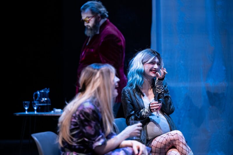 LA BONNE AME DU SE-TCHOUAN de Nora Granovsky / cie BVZK au Théâtre du Nord à Lille le 19 janvier 2026 - Photographie © Frédéric Iovino