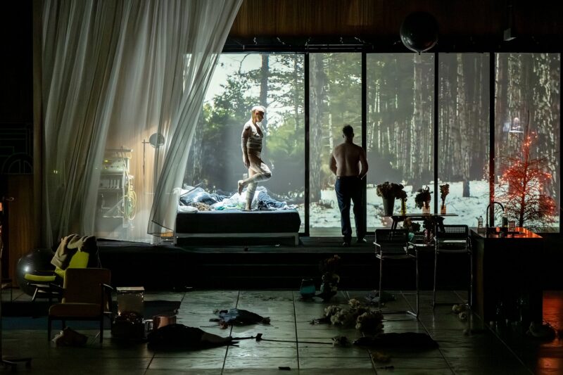 L'AFFAIRE MAKROPOULOS (Kornél Mundruczó, 2026) à l'Opéra de Lille du 05 au 16 février 2026 - Photographie © Frédéric Iovino